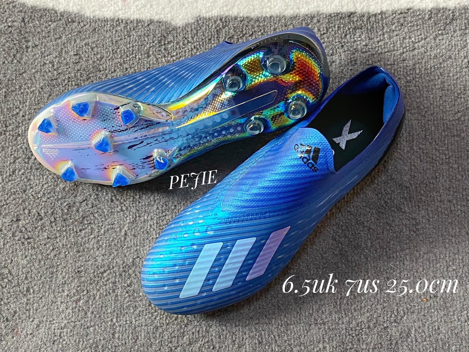 Adidas 19.1 laceless hotsell